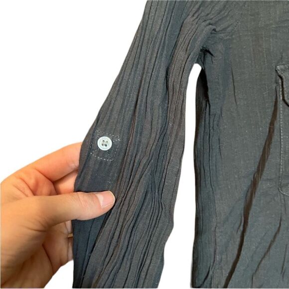 3 for $30! Aerie grey button down shirt. Size Small - Picture 10 of 13
